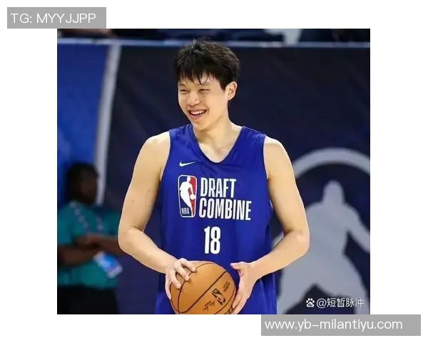 杨瀚森在第三节表现出色应该在第四节继续上场争取胜利