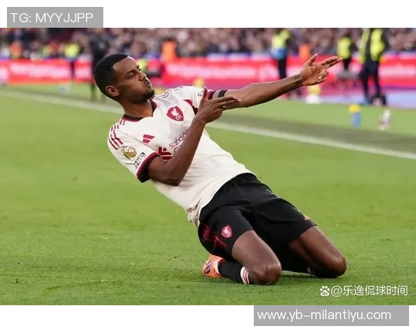 希勒分析利物浦战术强调迅速传球给伊萨克以激发他的进球灵感